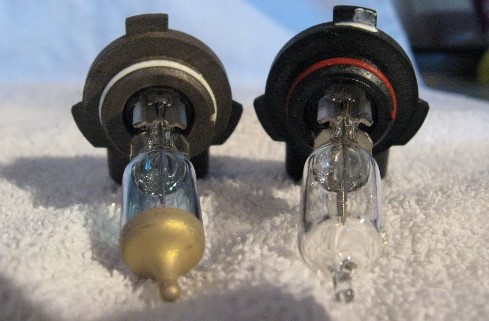 The different between 9005 vs 9006 headlight bulbs