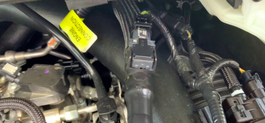 Diagnosing and Replacing a 2017 Ford Escape Crankcase Pressure Sensor