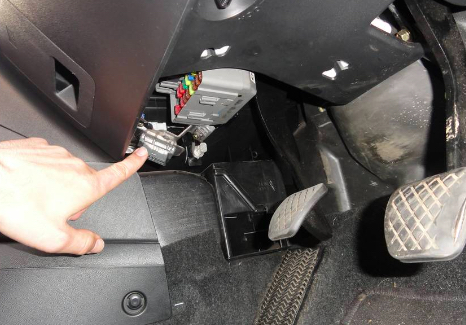 Diagnosing and Repairing a 2004 Honda CR-V Knock Sensor Problem